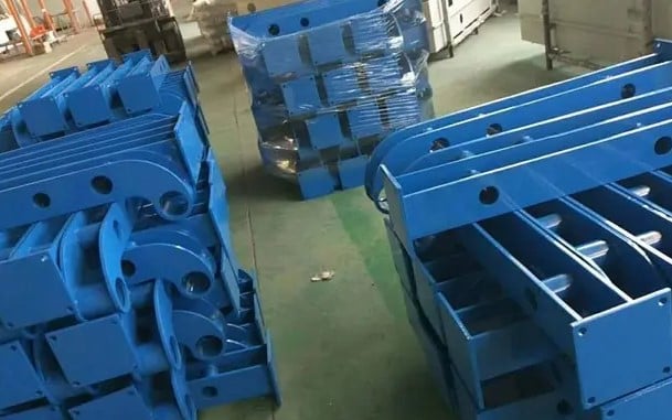 鋼板立柱