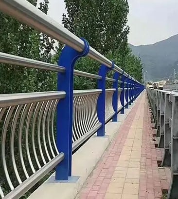 橋梁護(hù)欄