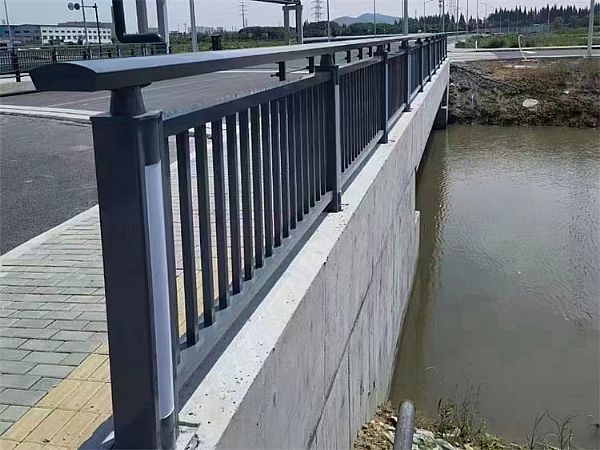 鋁合金護欄